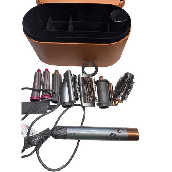 Dyson Airwrap Complete Styler With Attachments & Leather Case - Preowned - Picture 13 of 16